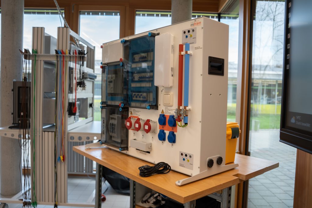 LN-Trainingssystem im Smart-Energy-Lab